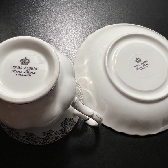 Royal Albert Victorian Vintage Silver Bone China Tea Cup and Saucer - Picture 5 of 6